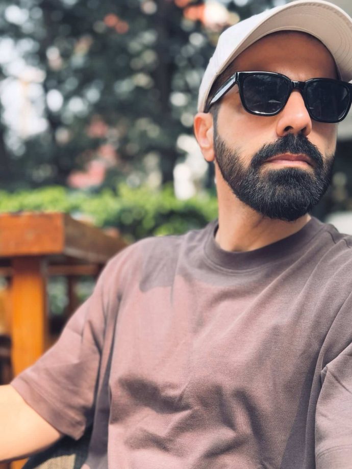 Surbhi Jyoti Flaunts Baby Bump For The 1st Time With Sumit Suri, Naagin Co-star Anita Hassanandani React 987387