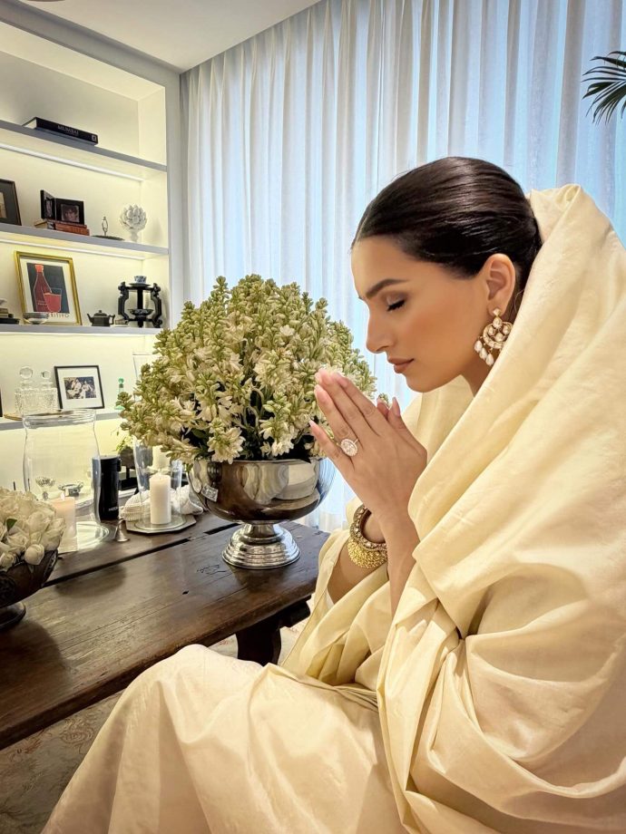 Tara Sutaria Toasts To “New Beginnings” With Laughter & Love 988440