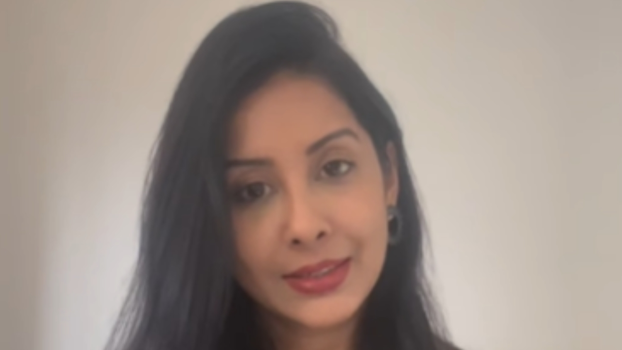 TV Actress Simran Khanna Slams Fake Social Media Popularity, Says “We Had to Struggle for Our Work” 985982