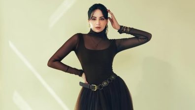 Zoya Afroz Stuns in a Bold Black Outfit With a Modern Touch