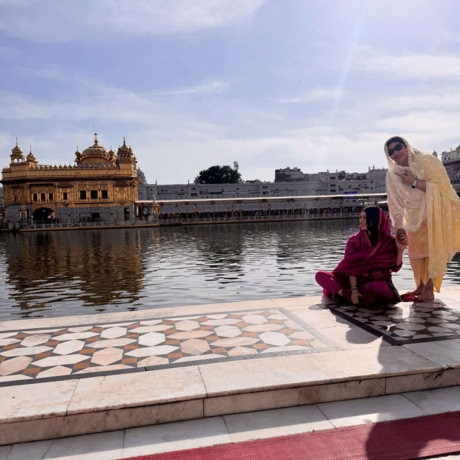 Actress Hansika Motwani Seeks Solace at Golden Temple After Divorce 991243