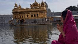 Actress Hansika Motwani Seeks Solace at Golden Temple After Divorce