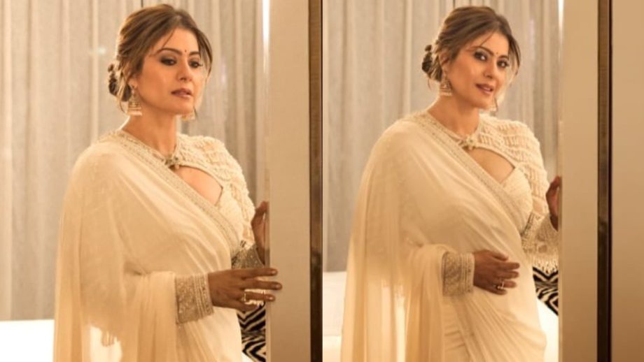 Age Is Just A Number! 5 Blouse Designs For Women Over 50 Inspired By Divas: Shilpa Shetty To Malaika Arora 990958