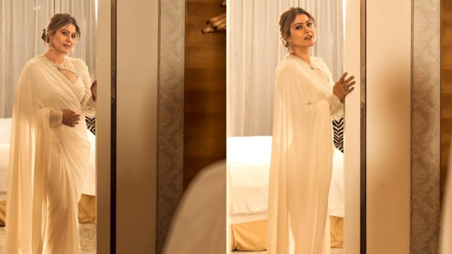 Age Is Just A Number! 5 Blouse Designs For Women Over 50 Inspired By Divas: Shilpa Shetty To Malaika Arora 990960