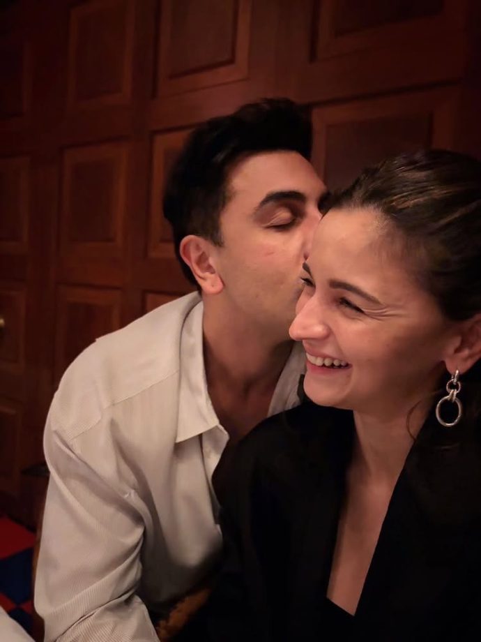 Alia Bhatt Celebrates 33rd Birthday ‘Full of Glee’ with Loved Ones 991304