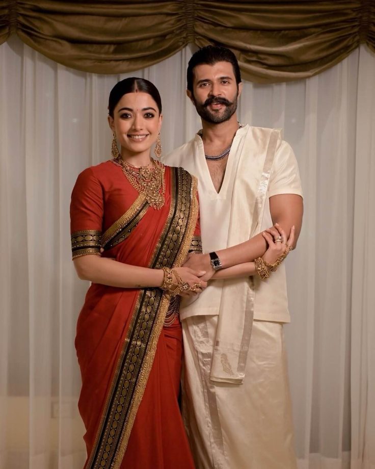 All About Rashmika Mandanna's Stunning Red Mysore Silk Saree From Her Wedding Reception 989653