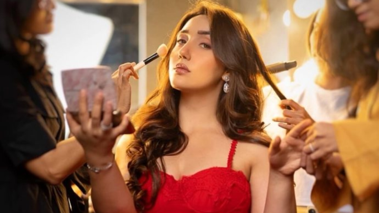 Ashnoor Kaur Stuns in Bold Red Dress with Glam Vibes 992557