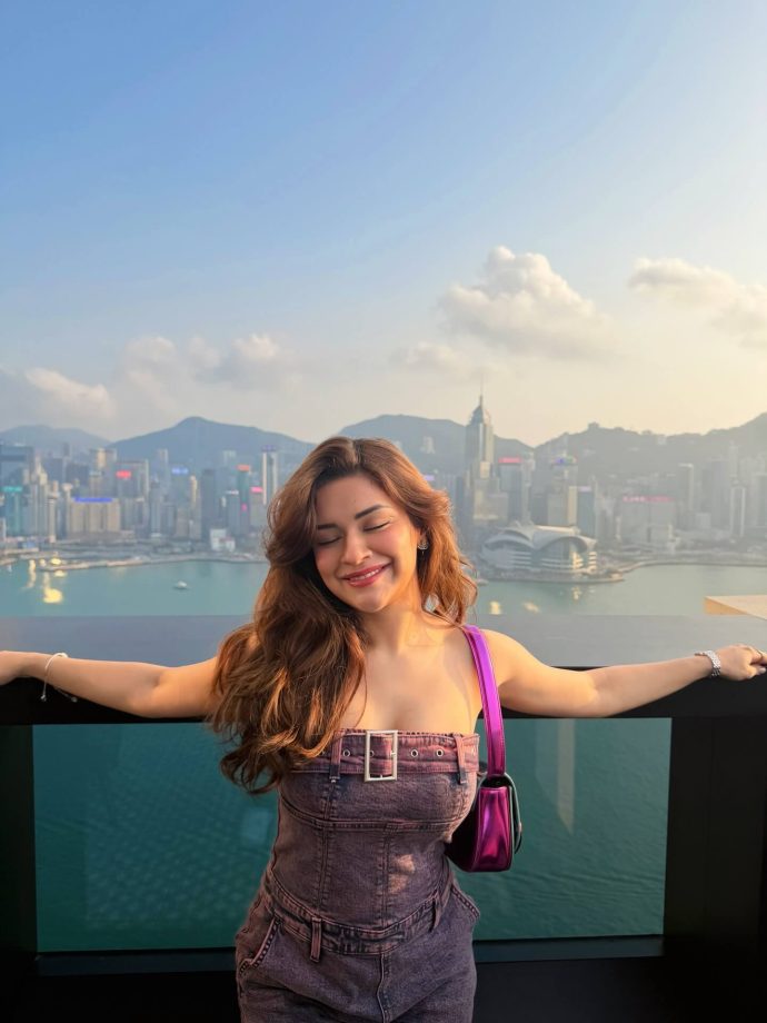 Avneet Kaur Enjoys Stylish Moments In Hong Kong With A Chic Denim Look 990779