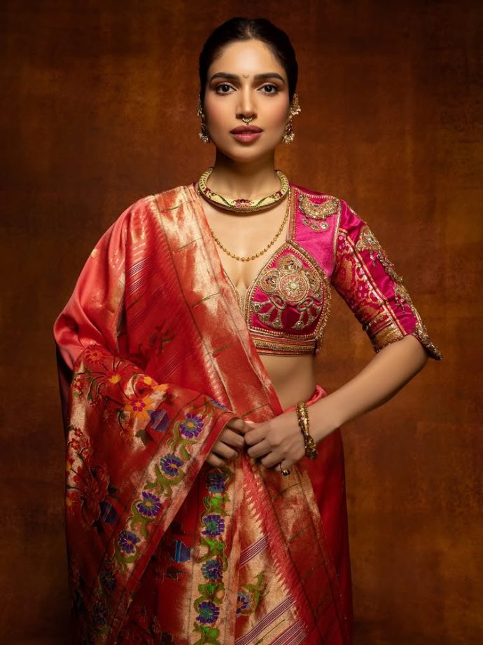 Bhumi Pednekkar celebrates heritage in a real gold zari Paithani saree at the MaTa Sanman 990845