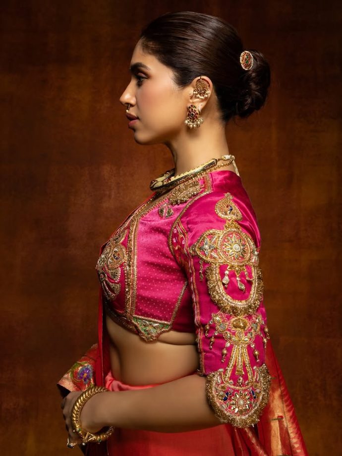 Bhumi Pednekkar celebrates heritage in a real gold zari Paithani saree at the MaTa Sanman 990844