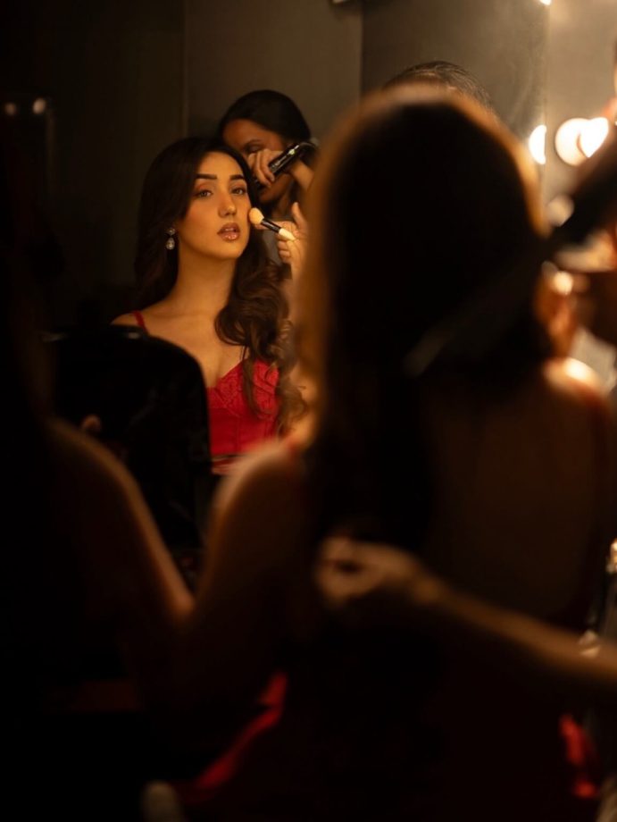 Bigg Boss 19 Fame Ashnoor Kaur Turns Princess In Hot Red Spaghetti Sleeves Gown - See Pics 991886