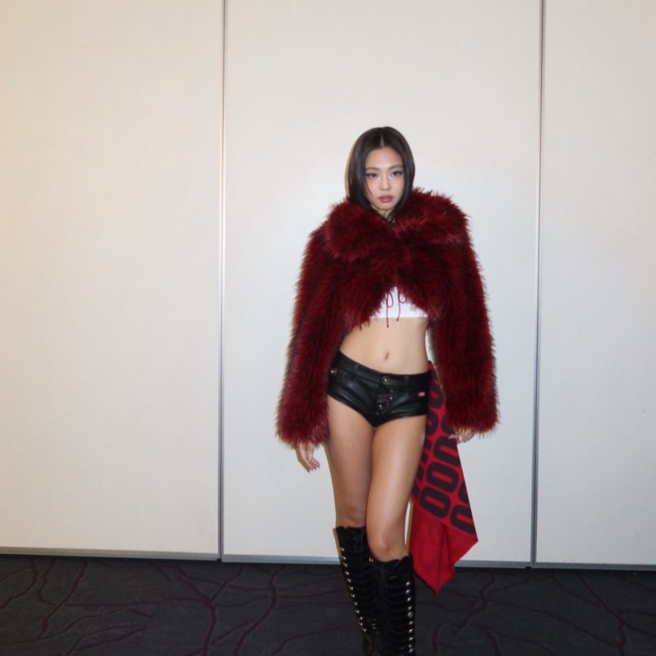 BLACKPINK star Jennie Kim sets bold fashion mood in Hong Kong 992505