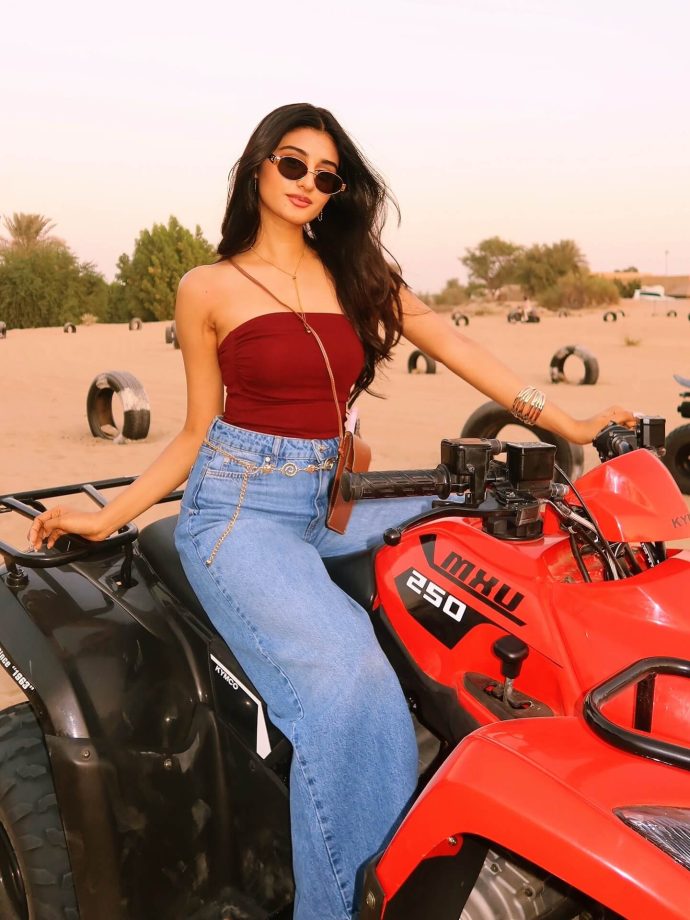 Female Gamers In Their Baggy Jeans Era: Payal Dhare And Kaashvi Hiranandani Serve Easy, Cool Style 989489