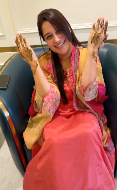 Hina Khan, Jannat Zubair To Dipika Kakar: Mehendi Designs For Eid Inspired By Divas 991434