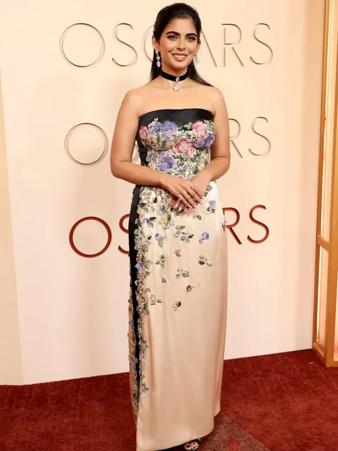 Isha Ambani Stuns in Strapless Black Valentino Dress for Oscars Red Carpet 2026 991013