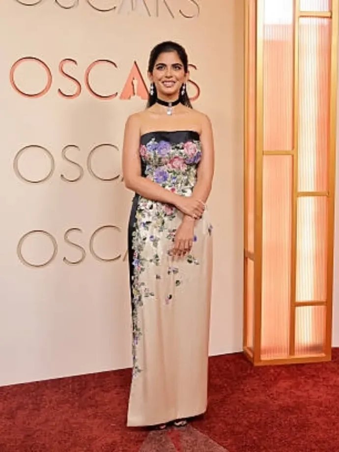 Isha Ambani Stuns in Strapless Black Valentino Dress for Oscars Red Carpet 2026 991008
