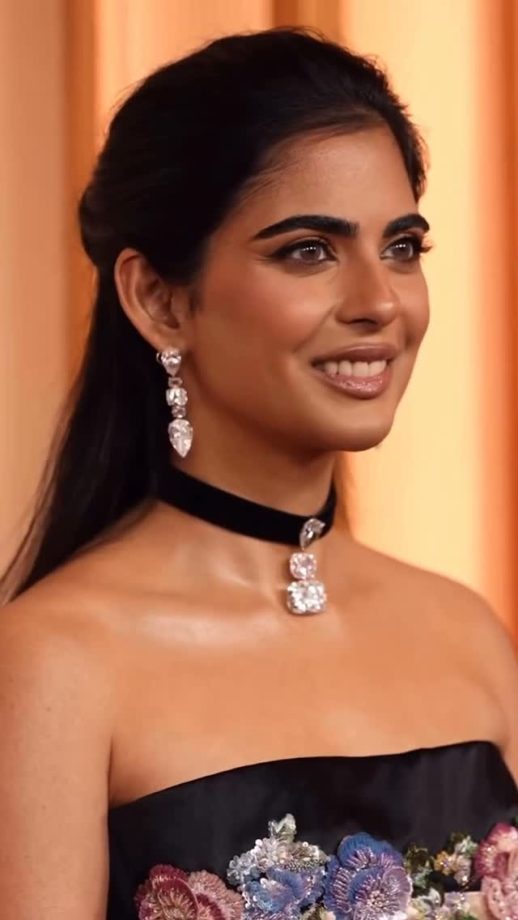 Isha Ambani Stuns in Strapless Black Valentino Dress for Oscars Red Carpet 2026 991014