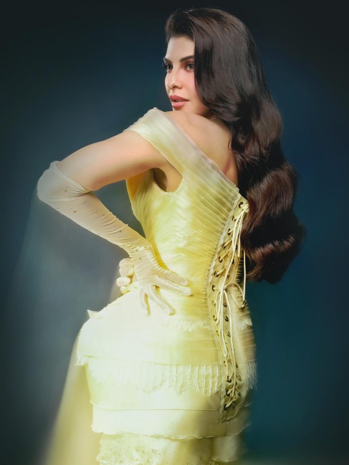 Jacqueline Fernandez Glows In Dreamy Yellow Gown, Serves Timeless Elegance With A Modern Twist 990726