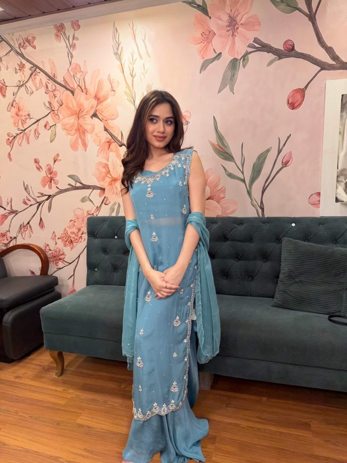 Jannat Zubair keeps it fresh and pretty in a pastel blue ethnic look 992535