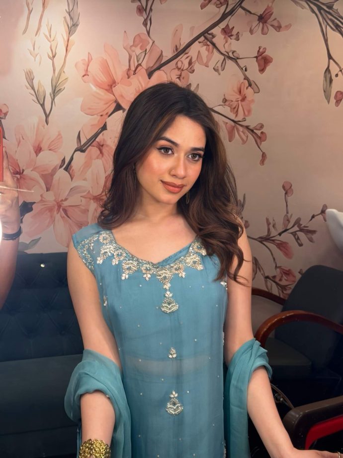 Jannat Zubair keeps it fresh and pretty in a pastel blue ethnic look 992537