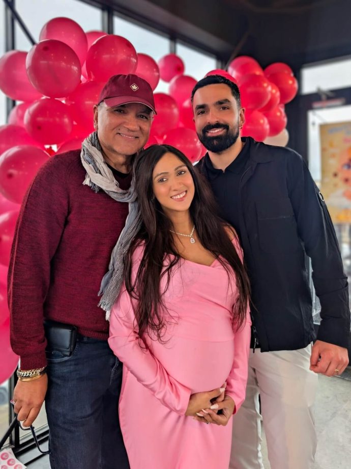 Kaisi Yeh Yaariaan's Krissann Barretto Flaunts Baby Bump In Baby Shower Pics, Co-star Niti Taylor Reacts 992975