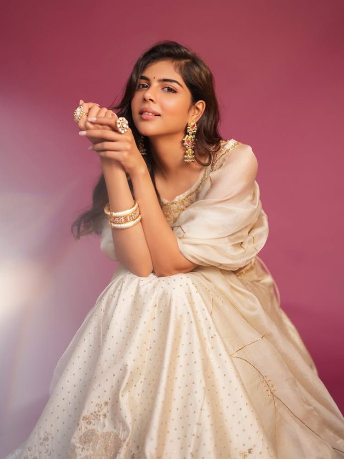 Kalyani Priyadarshan and Raashii Khanna Serve Elegant vs Bold Lehenga Looks with Effortless Style 991460