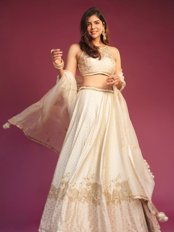 Kalyani Priyadarshan and Raashii Khanna Serve Elegant vs Bold Lehenga Looks with Effortless Style 991462