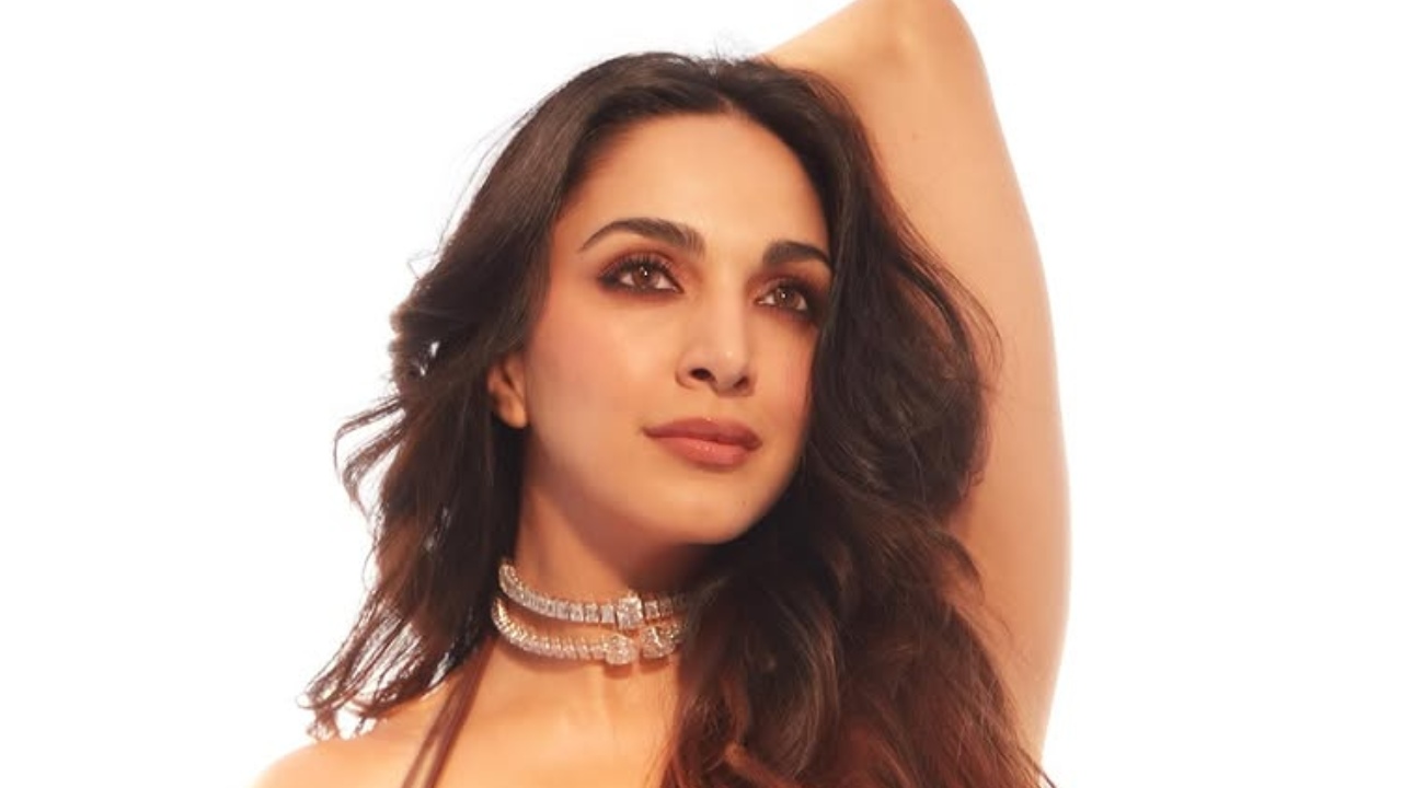 Kiara Advani Owns the Spotlight in Sculpted Brown Couture Look 992362