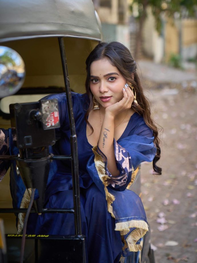 Manisha Rani Elevates Everyday Ethnic Style in Elegant Blue Suit Look 992545