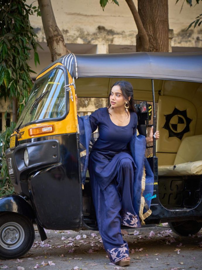 Manisha Rani Elevates Everyday Ethnic Style in Elegant Blue Suit Look 992547