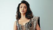 Mirzapur Actress Shriya Pilgaonkar Sizzles In Classic Black Silk Saree With Bold Front Dori-style