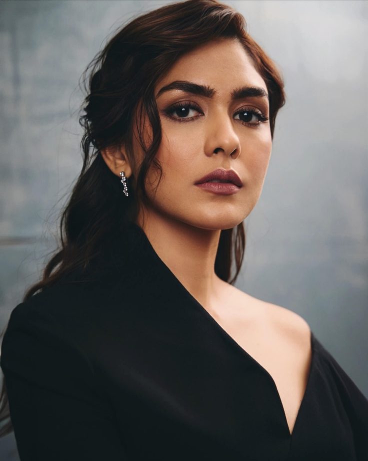 Mrunal Thakur Turns Boss Babe In Black Off-shoulder Attire, Mouni Roy Reacts 992158