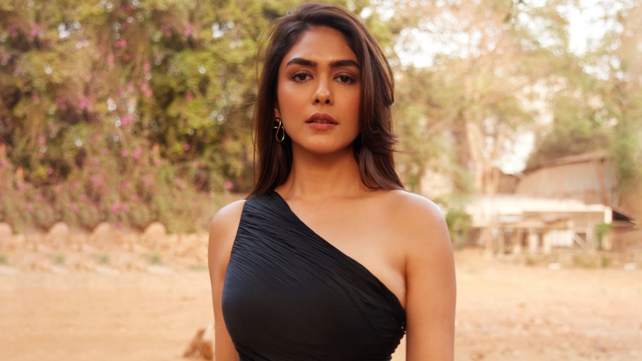 Mrunal Thakur Turns Heads in Bold One-Shoulder Look for Dacoit Promotions 992615