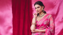 Palak Tiwari Looks Elegant In A Bright Pink Saree With Traditional Jewellery