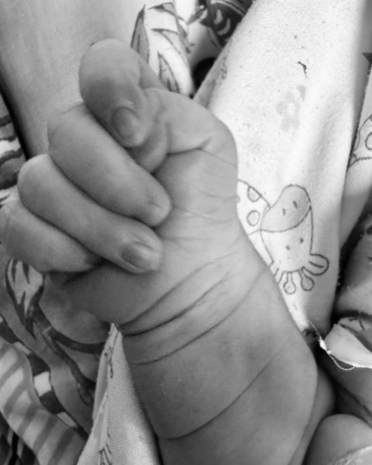 Randeep Hooda and his wife Lin Laishram welcome baby girl 990272