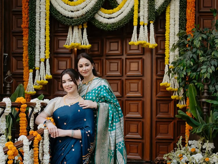Sara Tendulkar Stuns In Saree Look, Embraces Maharashtrian Vibes With Classic Nath 991355