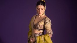 Shanaya Kapoor Glows In Festive Anamika Khanna Lehenga Look