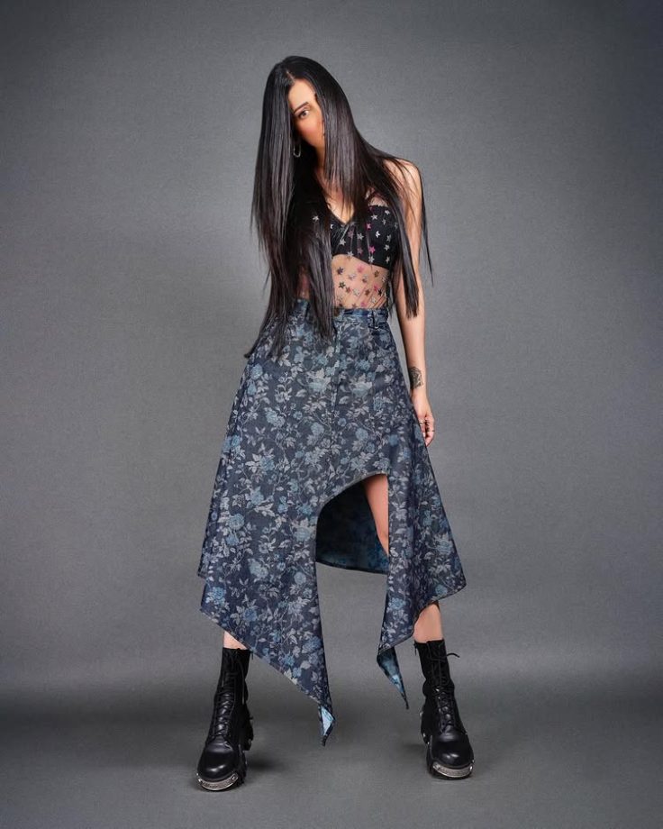 Shruti Haasan Owns Edgy Glam in Sheer Corset and Asymmetric Skirt 992042