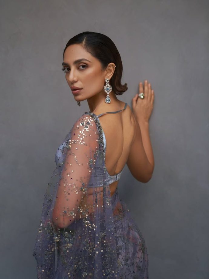 Sobhita Dhulipala Screams Attention In Sheer Saree With Sleevless Blouse; Her Bob Haircut Adds Modern Edge 991684
