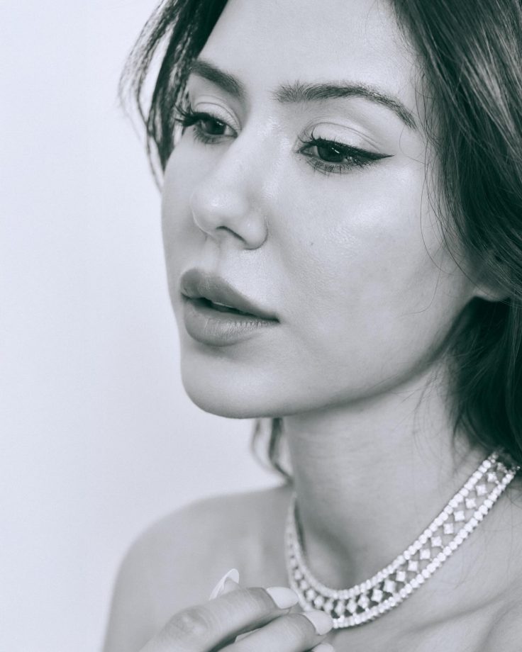 Sonam Bajwa Stuns In Black Off-Shoulder Corset Dress With Effortless Glam 992460