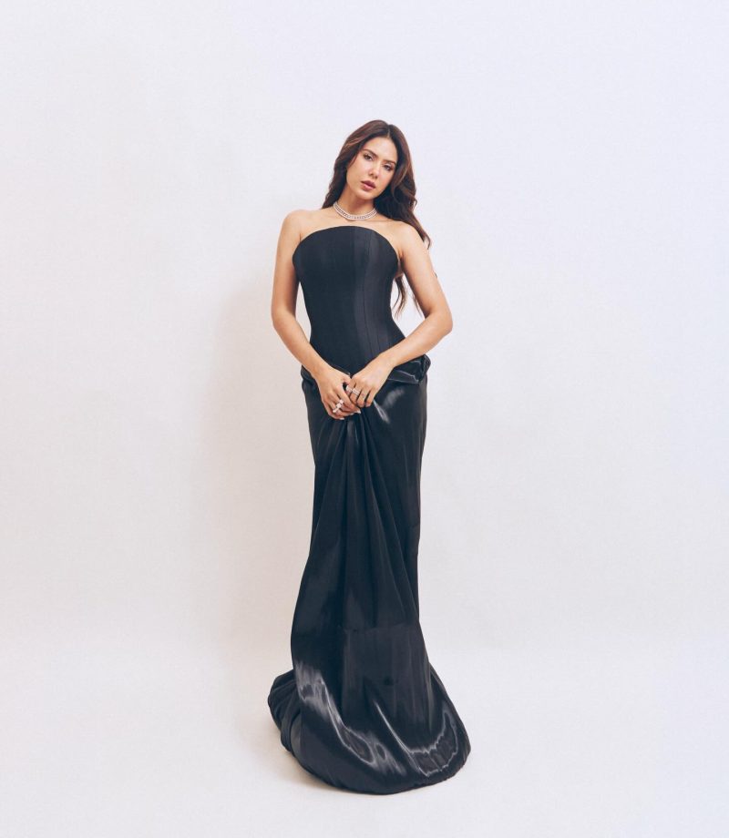 Sonam Bajwa Stuns In Black Off-Shoulder Corset Dress With Effortless Glam 992451