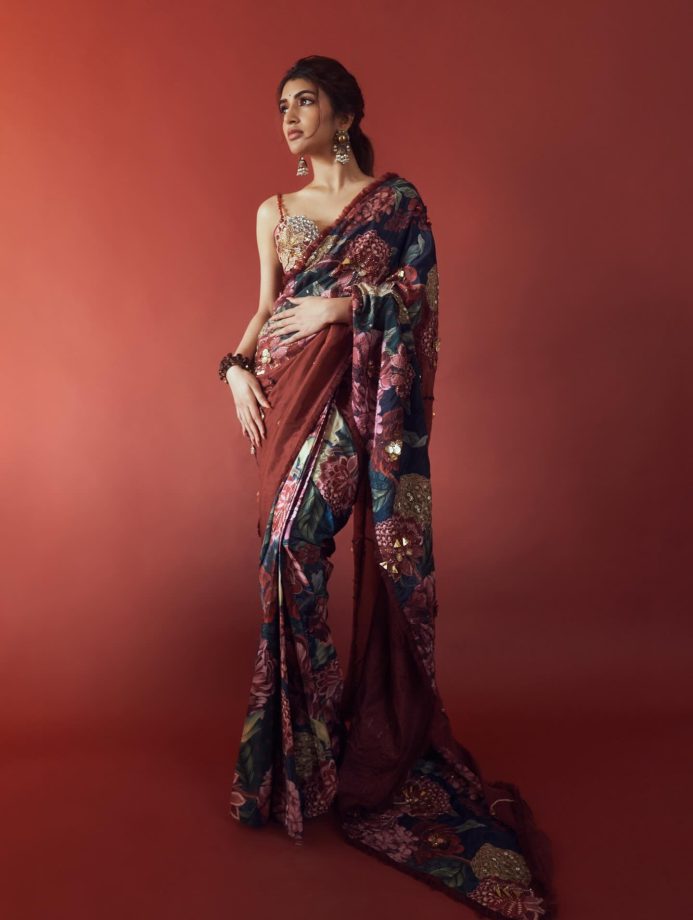 Sreeleela Keeps It Classic Yet Chic In Saree And Embellished Blouse 991674