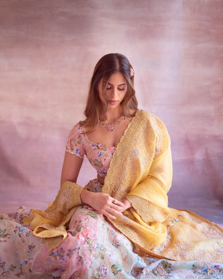 Suhana Khan Turns Heads In Peachy Pink Anamika Khanna Lehenga At Tendulkar Wedding 989771