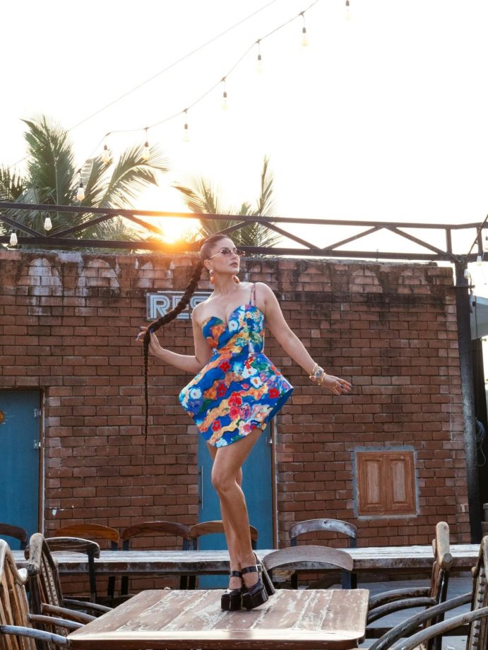 Sunny Leone Adds Drama To Sunset Style In A Floral Mini Dress 990761
