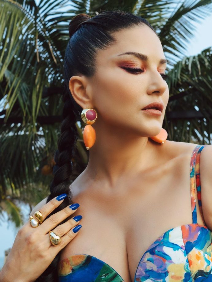 Sunny Leone Adds Drama To Sunset Style In A Floral Mini Dress 990762