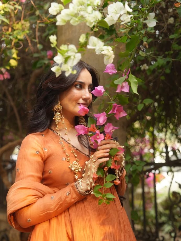 Surbhi Jyoti Keeps It Soft and Beautiful in an Easy Orange Ethnic Look 991863