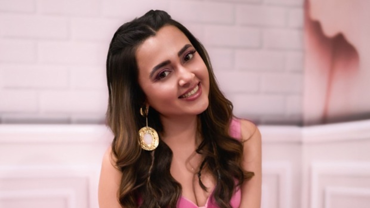 Tejasswi Prakash Gets Candid About Her Parenting Style When She Becomes A Mother 990590