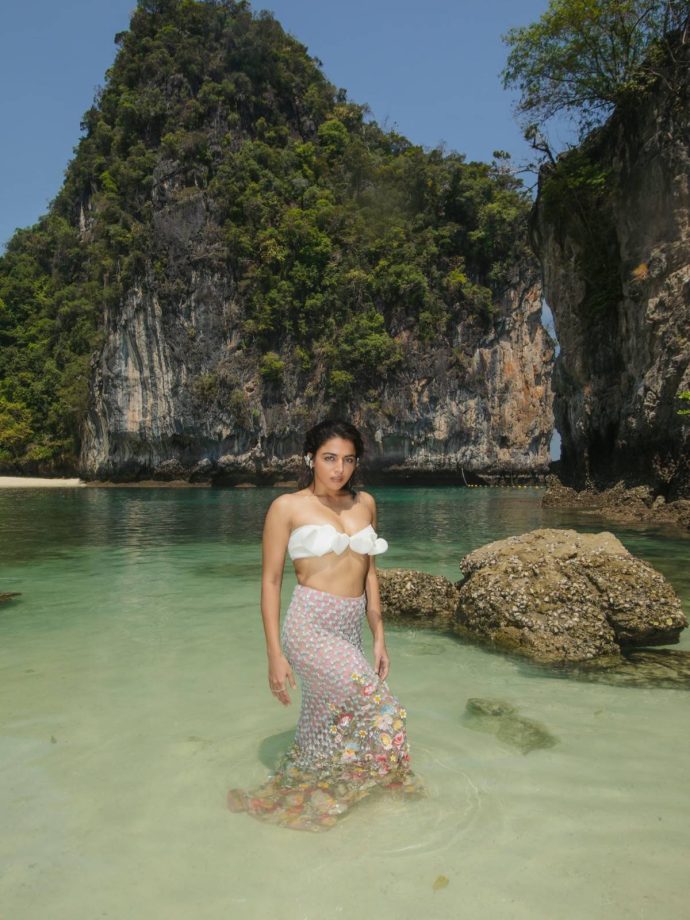 Wamiqa Gabbi Brings Beachside Glam In A Dreamy Floral Skirt Look 990784