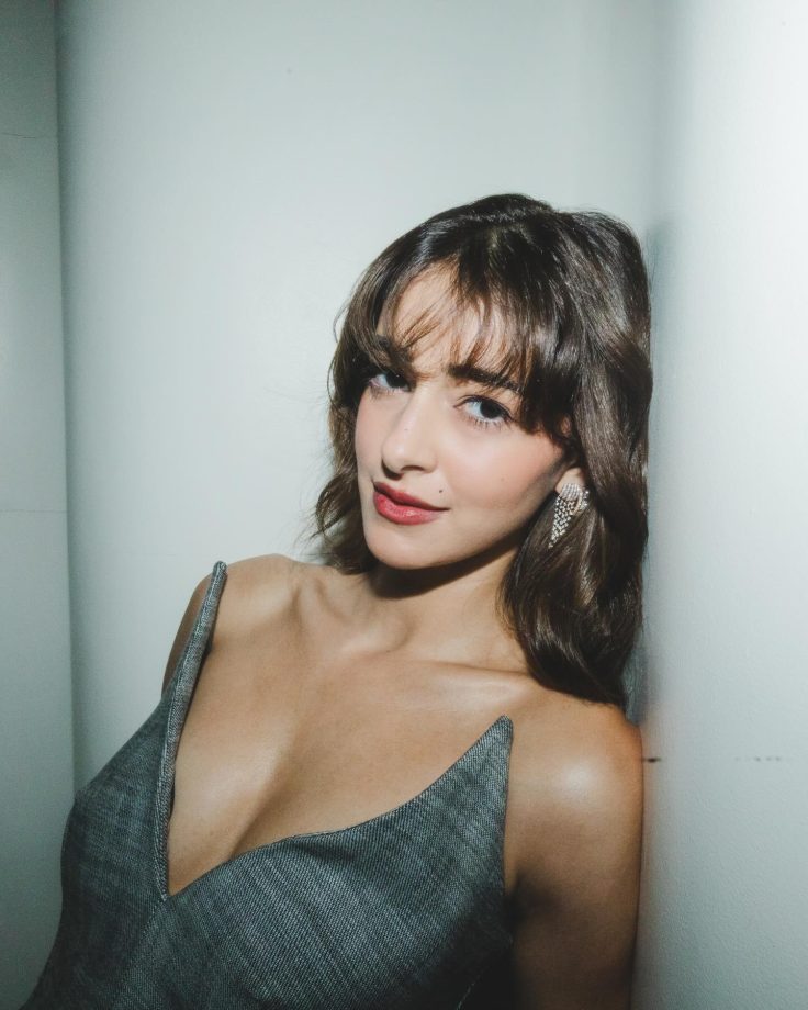 Ananya Panday Keeps It Sharp And Chic In A Sculpted Grey Dress 993910