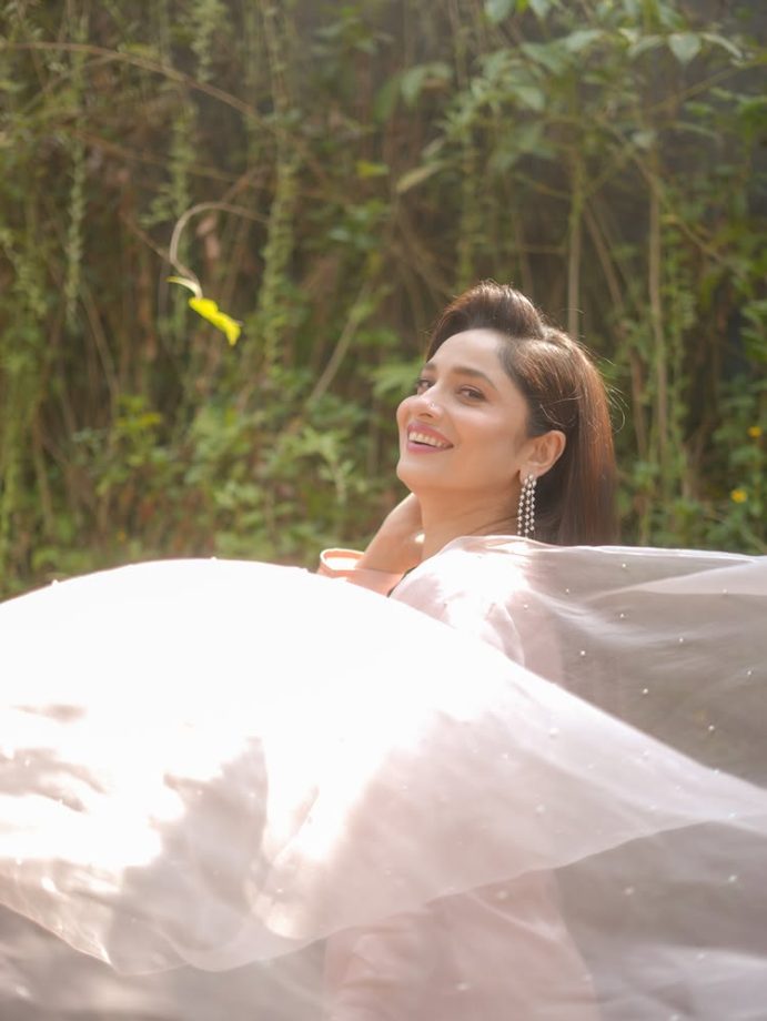 Ankita Lokhande keeps it soft and graceful in a dreamy pastel ethnic look 994717